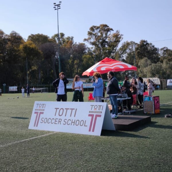 agop-totti-soccer-school (1)